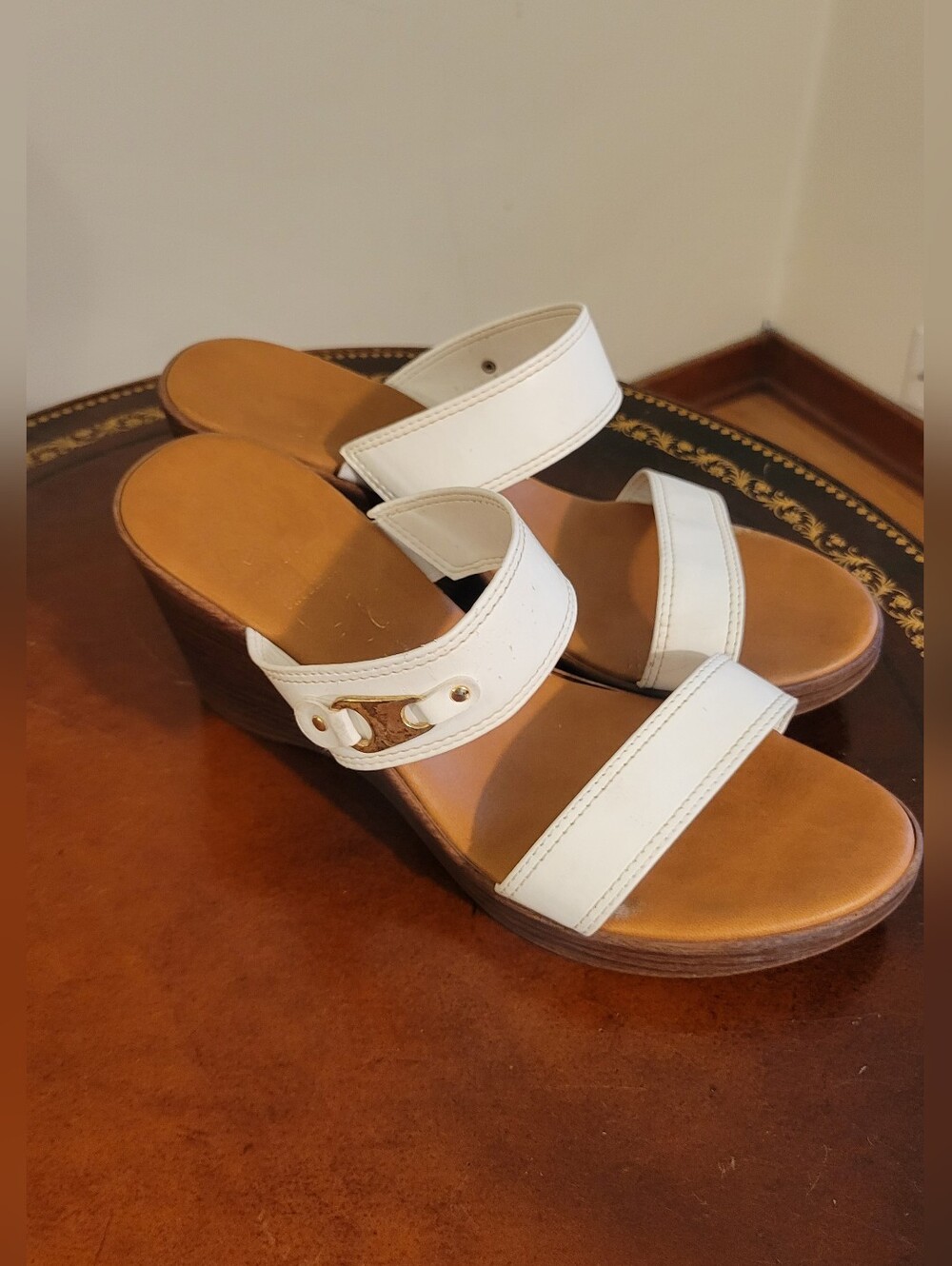 Italian Shoemakers Wedge Sandal Size 8.5